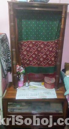 ইউনিক ডিজাইনের সম্পূর্ণ কাঠের ড্রেসিং টেবিল